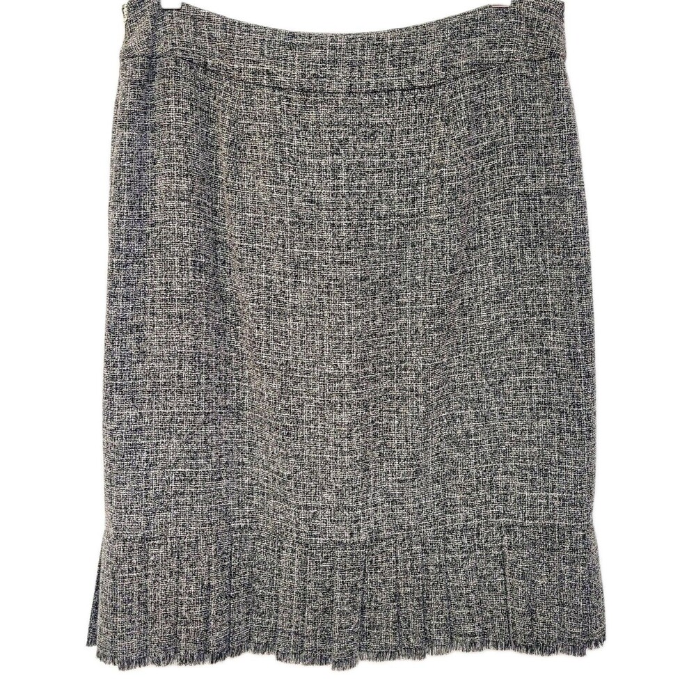 Classiques Entier Gray Tweed Pencil Skirt Size 8 Pleated Hem Lined Zip Knee